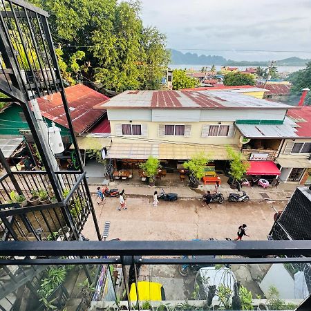 Zj Hometel Coron Exterior photo
