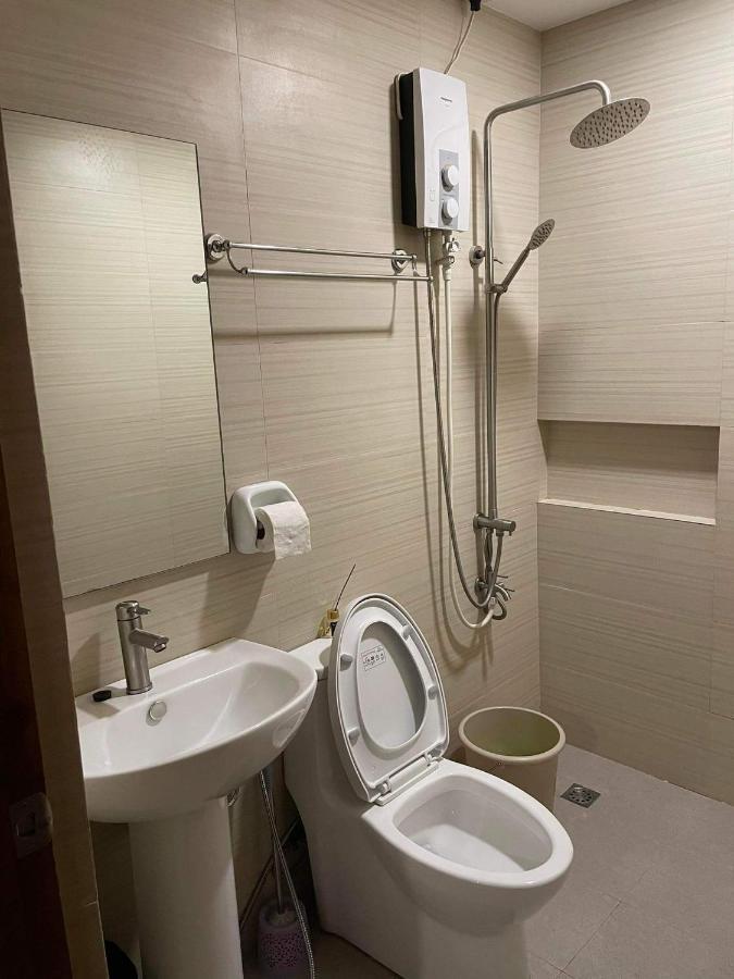 Zj Hometel Coron Exterior photo